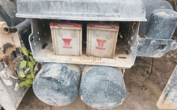 MERCEDES BENZ 2528 C (6X4) M/T