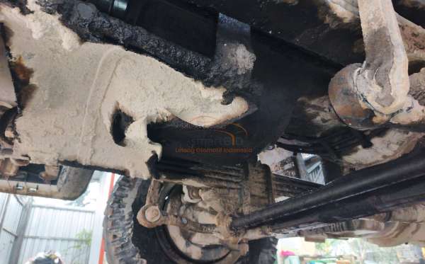 MERCEDES BENZ 2528 C (6X4) M/T
