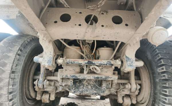 MERCEDES BENZ 2528 C (6X4) M/T