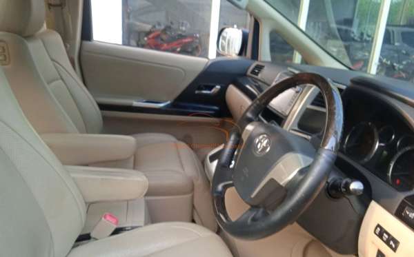 TOYOTA ALPHARD 3.5