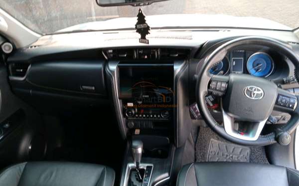 TOYOTA FORTUNER 2.8 VRZ
