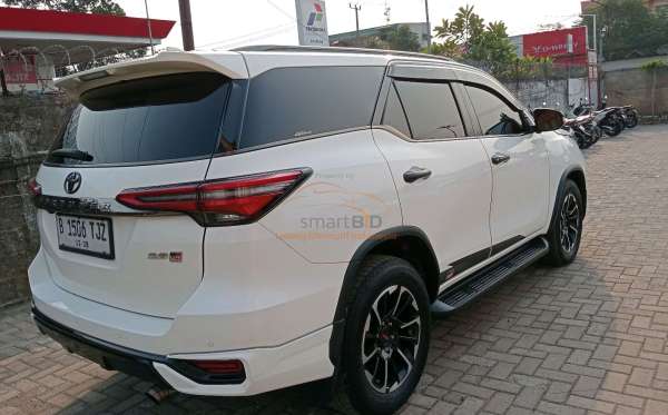 TOYOTA FORTUNER 2.8 VRZ