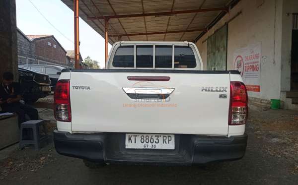 TOYOTA HILUX 2.4G DC 4X4
