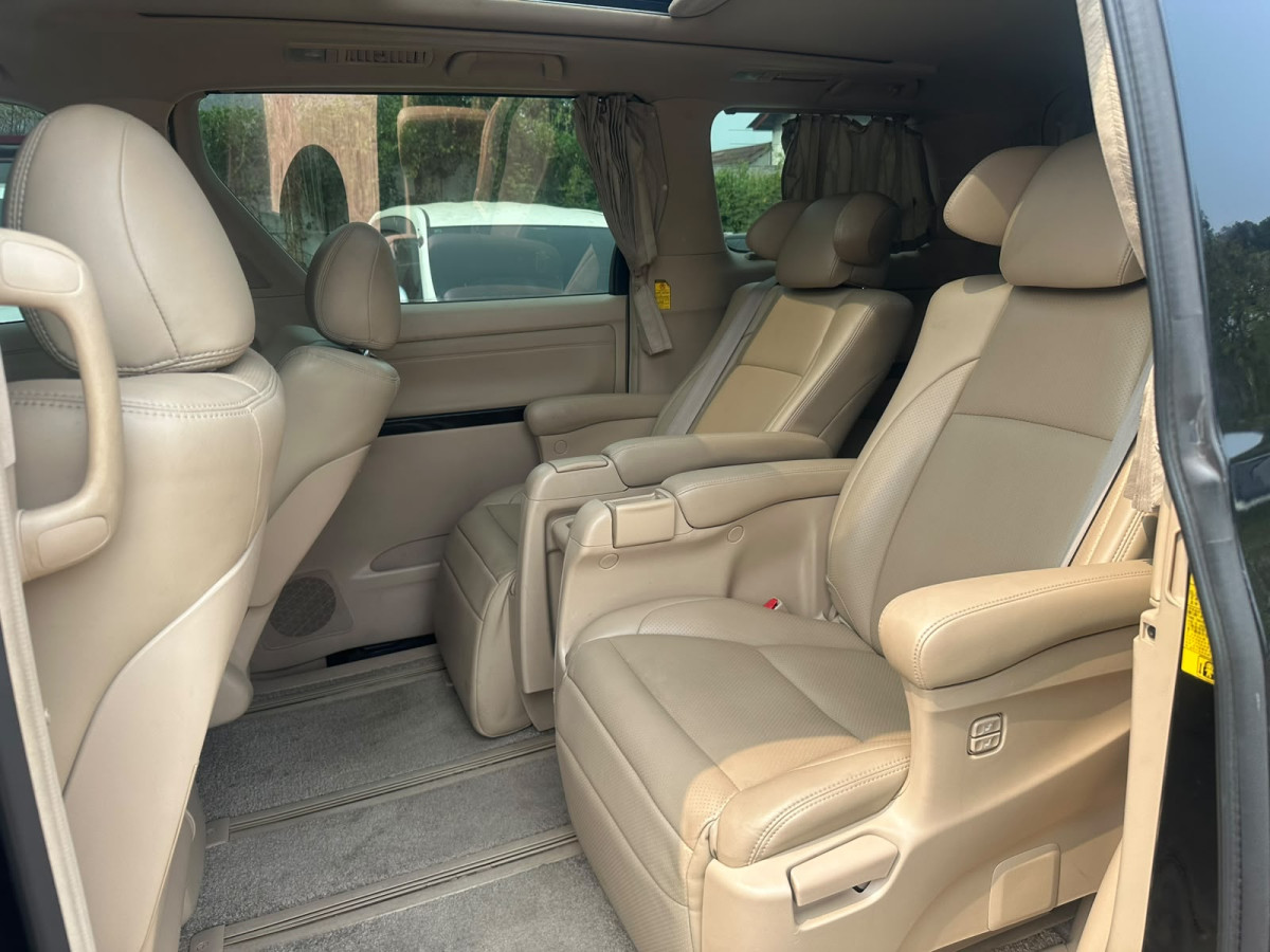 TOYOTA ALPHARD 3.5
