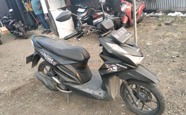 HONDA BEAT STREET ESP