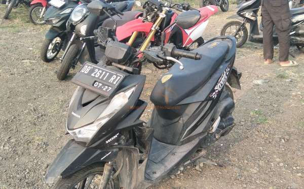 HONDA  BEAT STREET