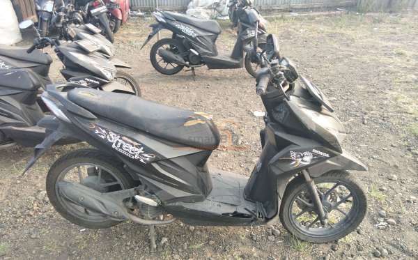HONDA  BEAT STREET