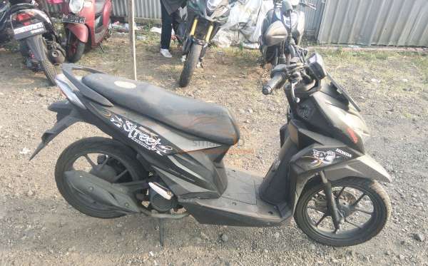HONDA BEAT STREET ESP