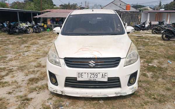 SUZUKI  ERTIGA  SDX
