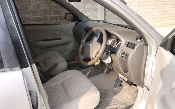 TOYOTA AVANZA 1.3 G