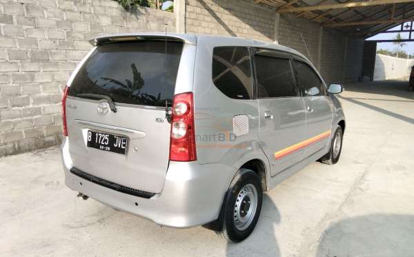 TOYOTA AVANZA 1.3 G
