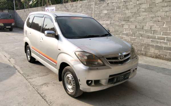 TOYOTA AVANZA 1.3 G