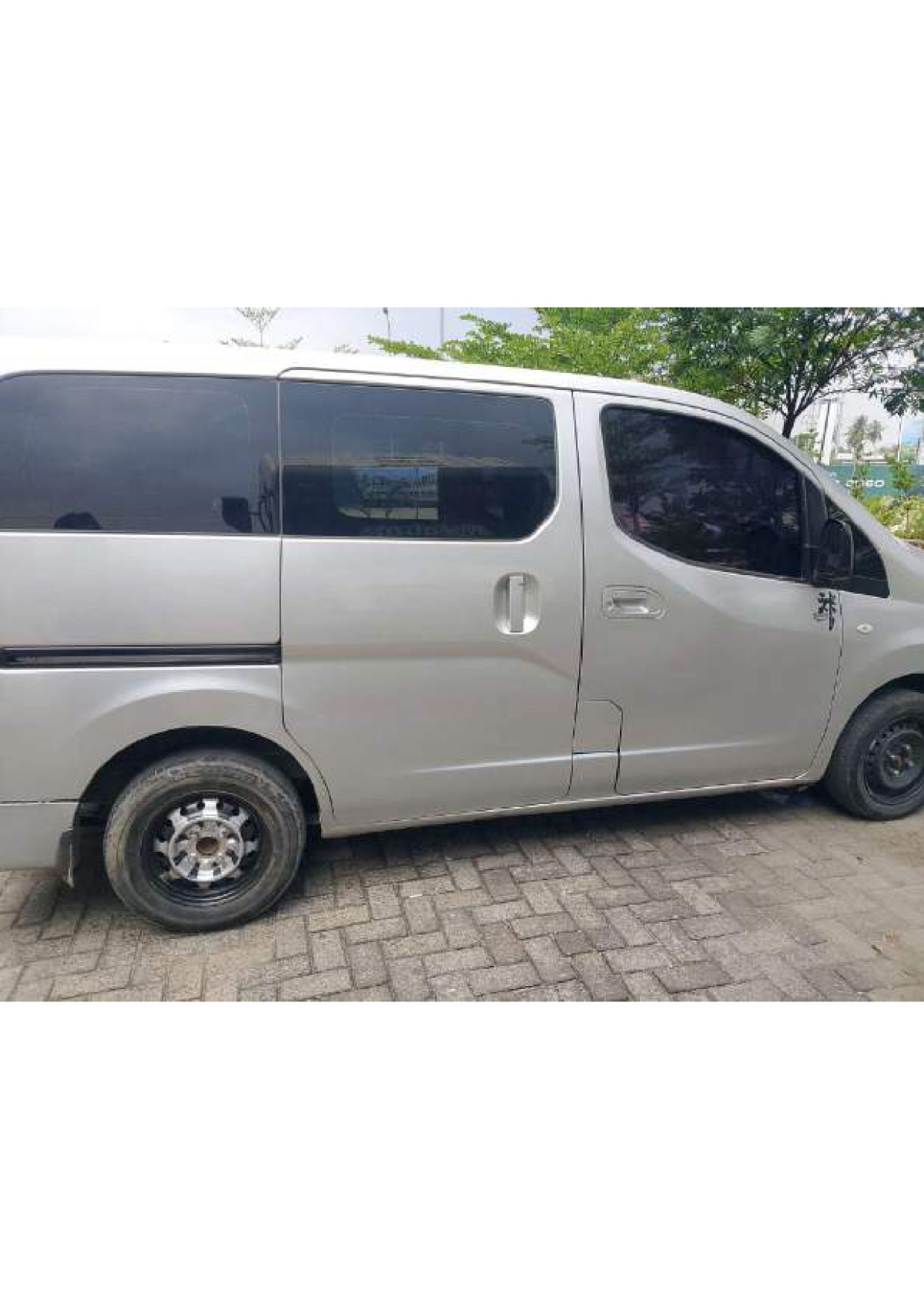 NISSAN EVALIA  1.5