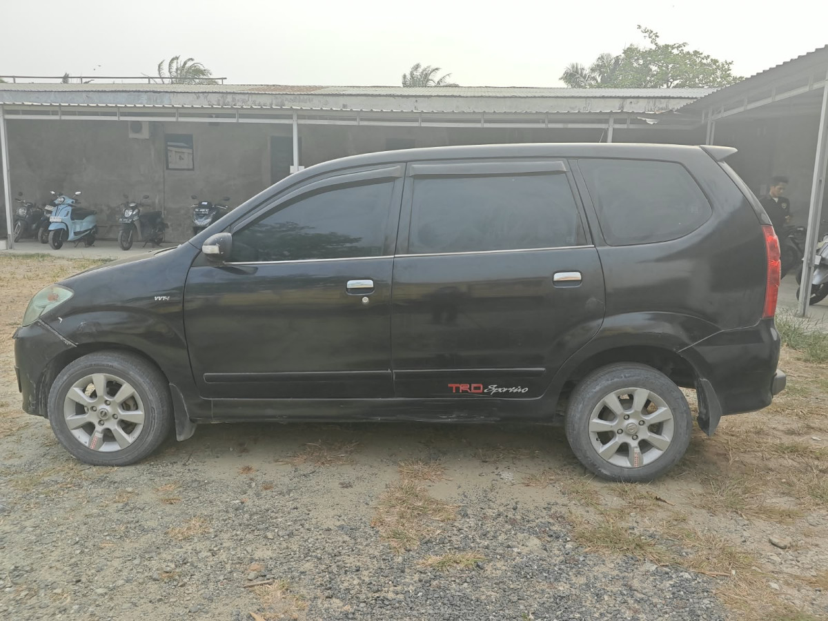 TOYOTA  AVANZA  1.3 G