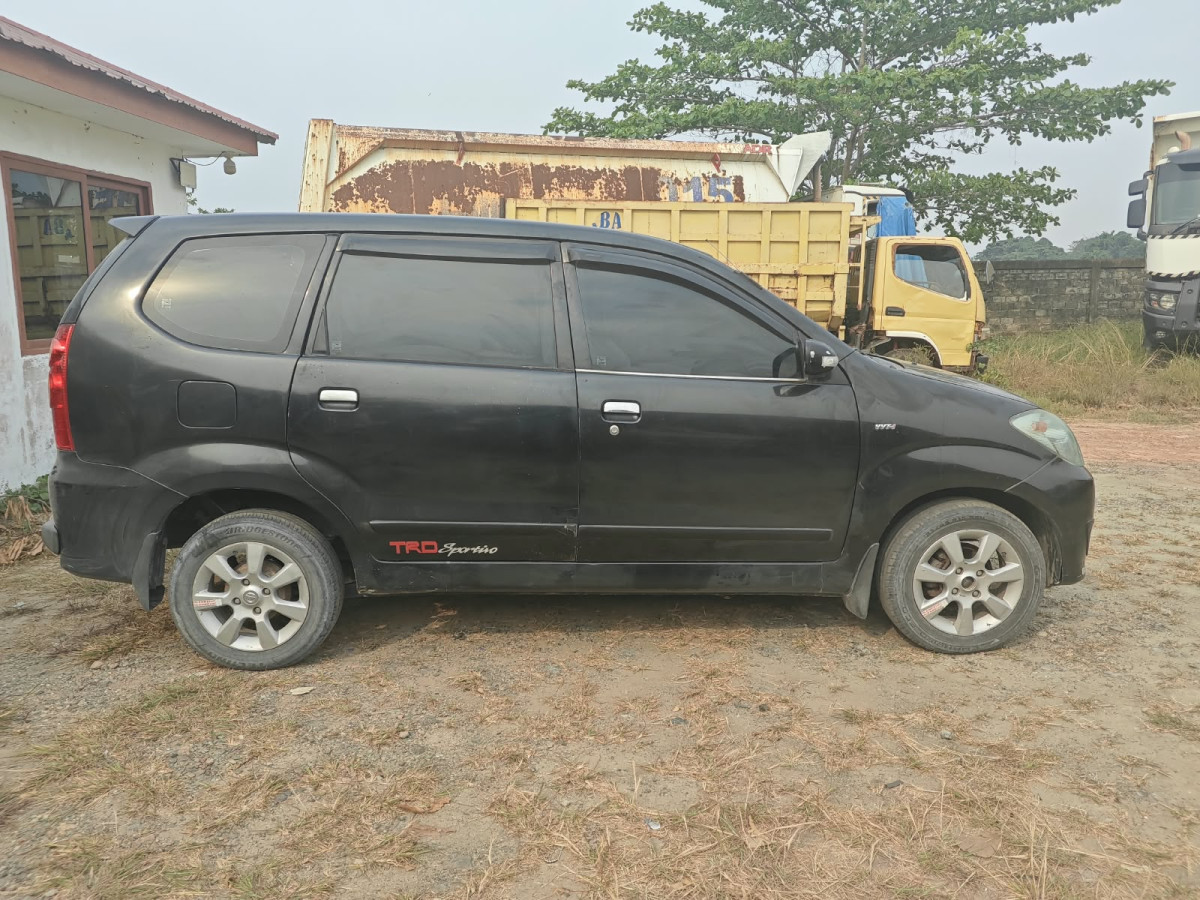 TOYOTA  AVANZA  1.3 G