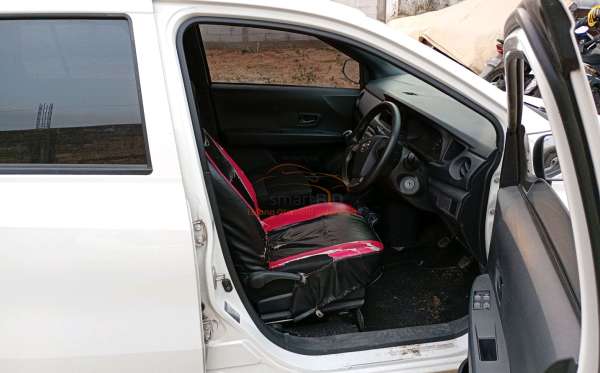 DAIHATSU SIGRA 1.0 D MC
