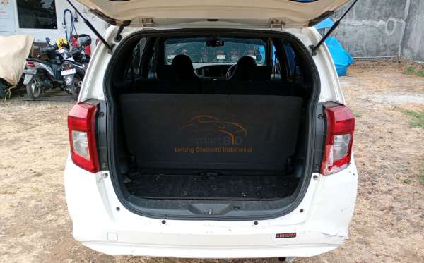 DAIHATSU SIGRA 1.0 D MC