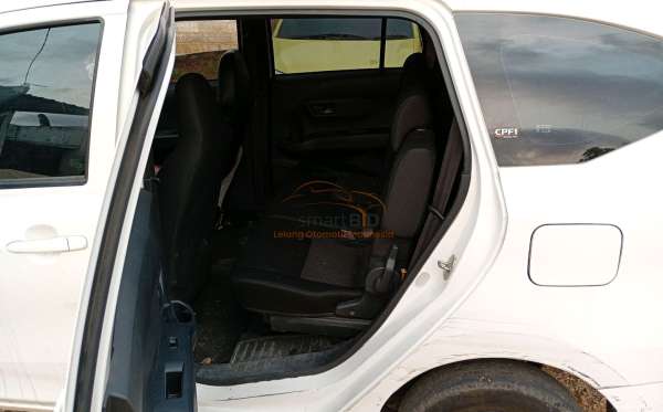 DAIHATSU SIGRA 1.0 D MC
