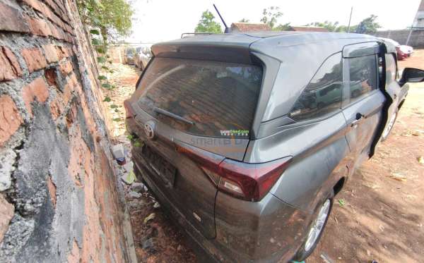 TOYOTA AVANZA 1.3 E