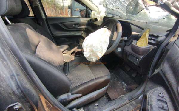 TOYOTA AVANZA 1.3 E