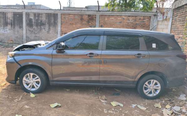 TOYOTA AVANZA 1.3 E