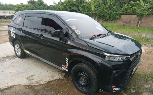 TOYOTA AVANZA 1.3 E