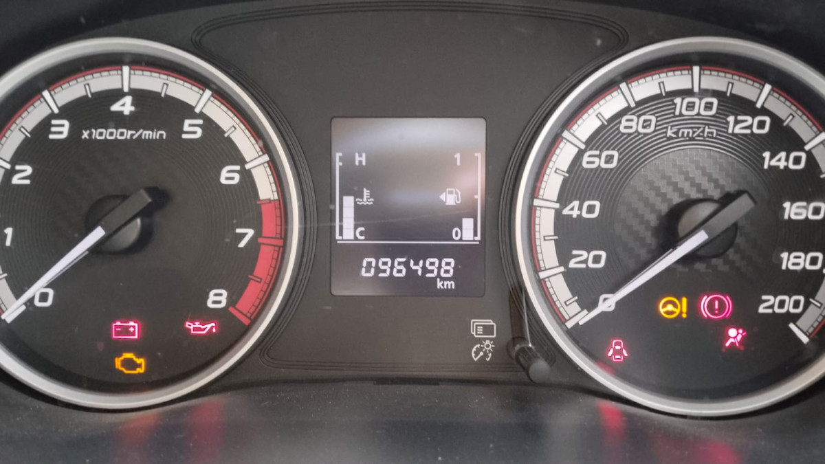MITSUBISHI XPANDER  EXCEED