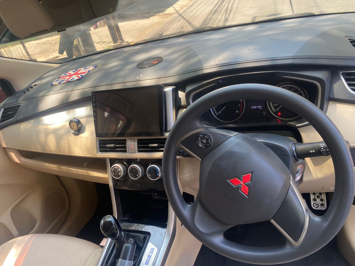 MITSUBISHI XPANDER  EXCEED