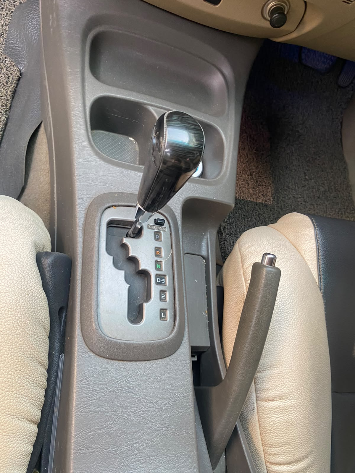 TOYOTA FORTUNER  G 2.5