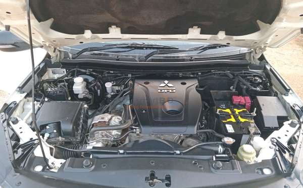 MITSUBISHI DC GLS 4X4