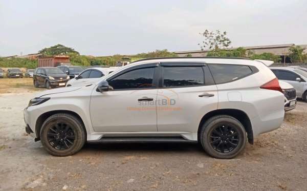 MITSUBISHI  PAJERO  SPORT 2.4L DAKAR-H (4X2)