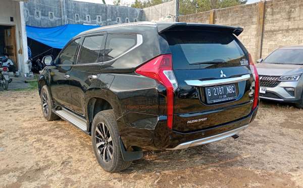 MITSUBISHI  PAJERO  SPORT 2.4L DAKAR-L (4X2)
