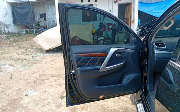 MITSUBISHI  PAJERO  SPORT 2.4L DAKAR-L (4X2)