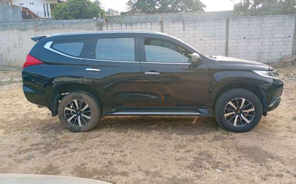 MITSUBISHI  PAJERO  SPORT 2.4L DAKAR-L (4X2)