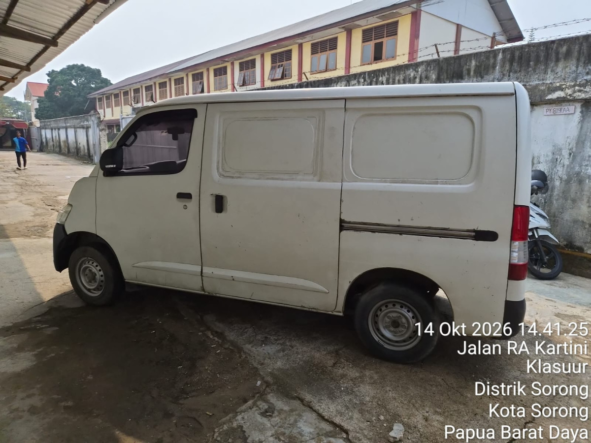 DAIHATSU GRAN MAX  BLIND VAN