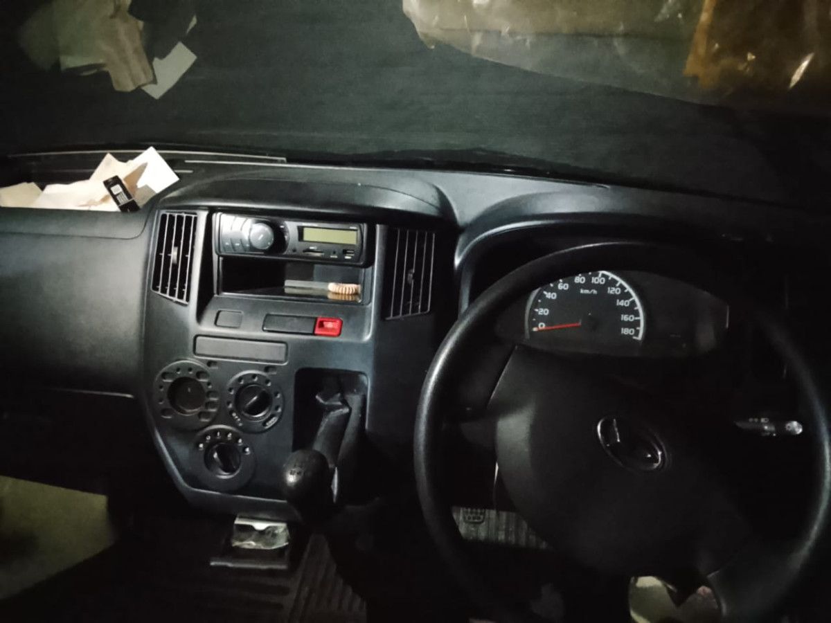 DAIHATSU GRAN MAX  BLIND VAN