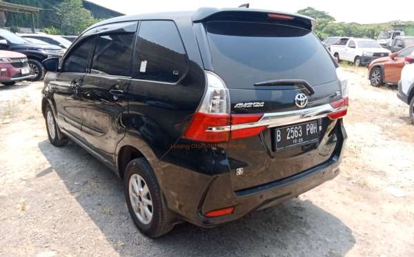TOYOTA  AVANZA  1.3 G