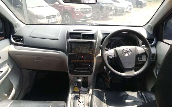 TOYOTA  AVANZA  1.3 G