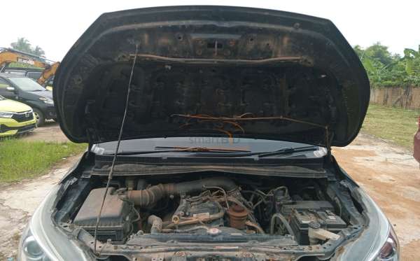 TOYOTA INNOVA VENTURER