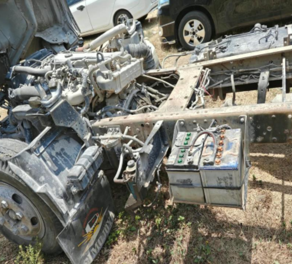 ISUZU  NMR 81U