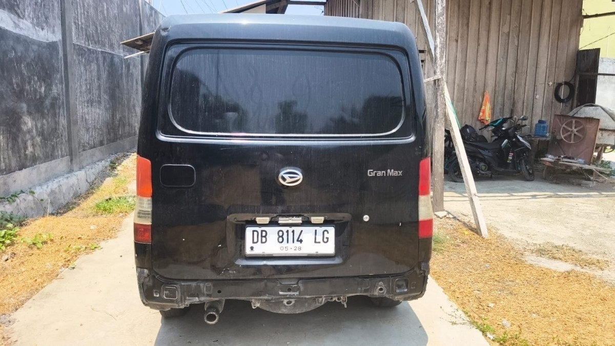 DAIHATSU GRAN MAX BLIND VAN