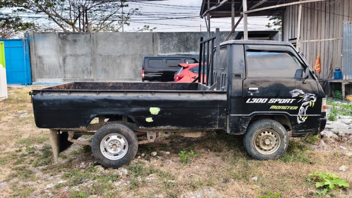 MITSUBISHI  L 300 L300 PU FB-R (4X2)