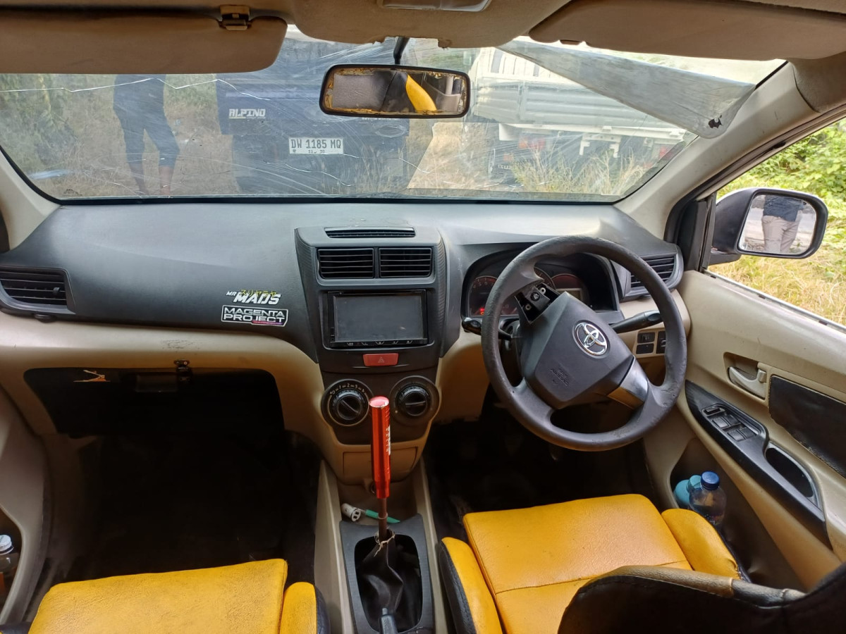 DAIHATSU  XENIA