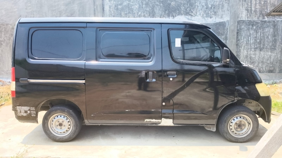 DAIHATSU GRAN MAX BLIND VAN