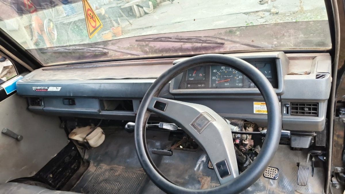 MITSUBISHI  L 300 L300 PU FB-R (4X2)