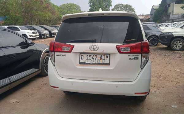 TOYOTA INNOVA G
