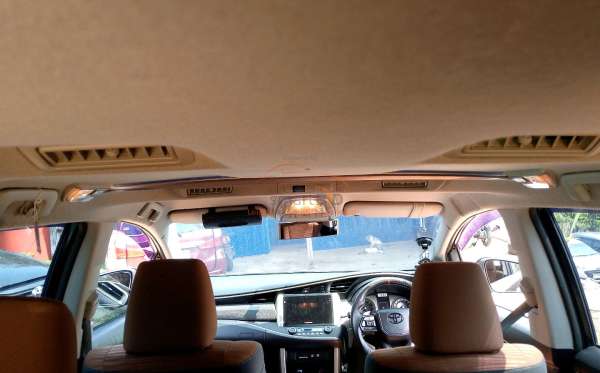 TOYOTA KIJANG INNOVA V