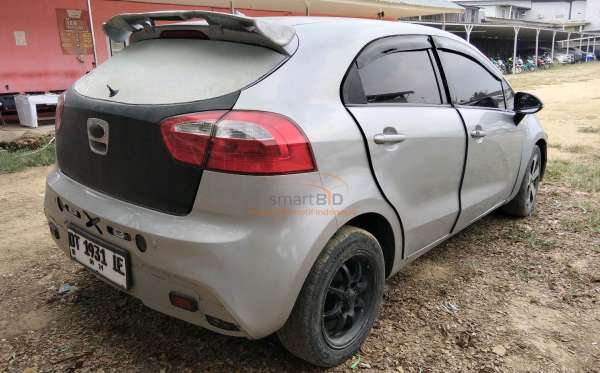 KIA  RIO  1.4