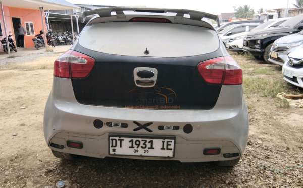 KIA  RIO  1.4