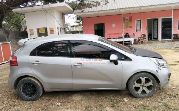 KIA  RIO  1.4